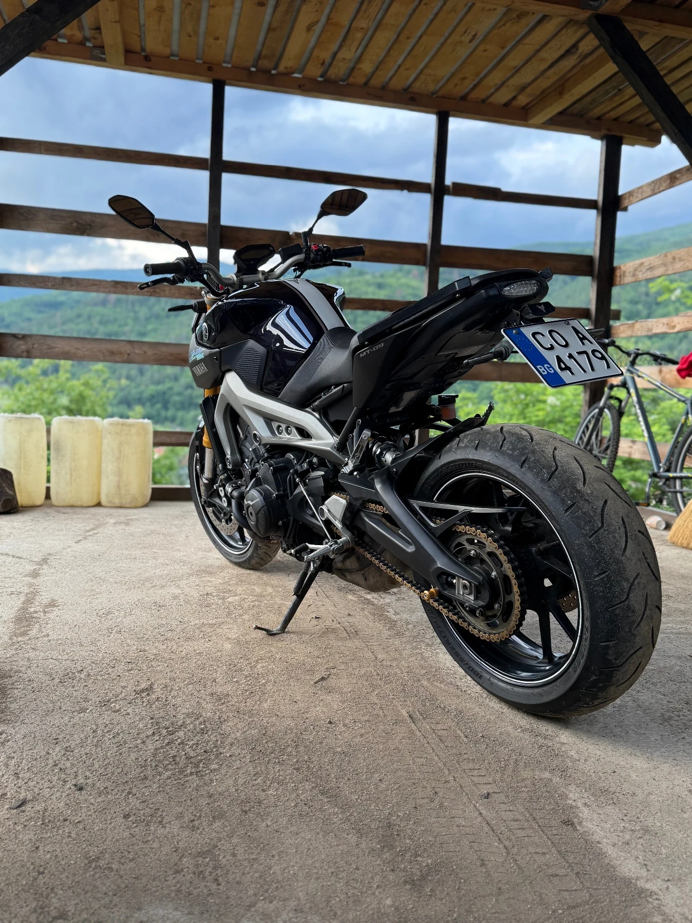 Yamaha Mt-09 900 - изображение 3