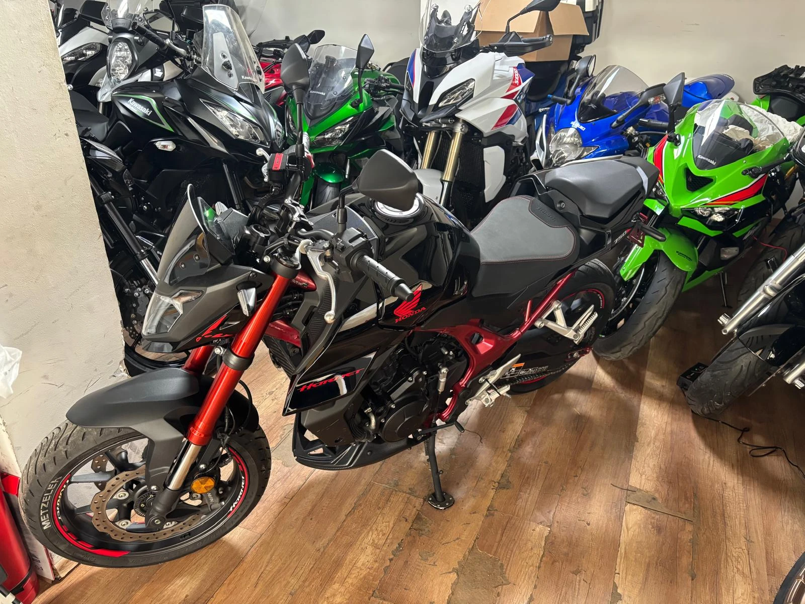 Honda Hornet 750 - изображение 3