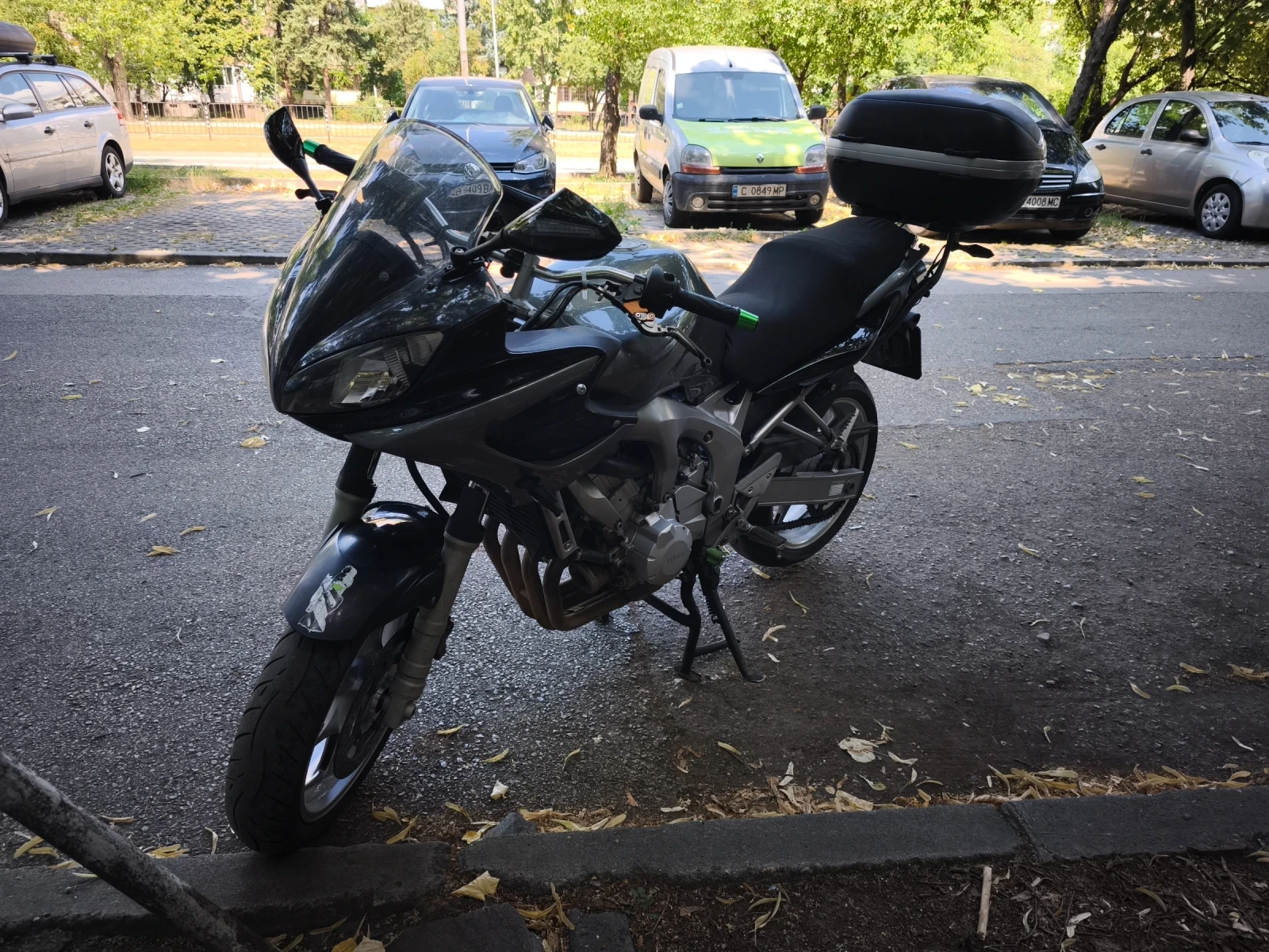 Yamaha FZ6