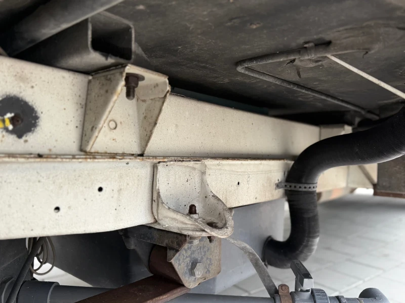 Кемпер Fiat Ducato 2.8TD * LMC* Баня* WC* 5Места* , снимка 6 - Каравани и кемпери - 50167078