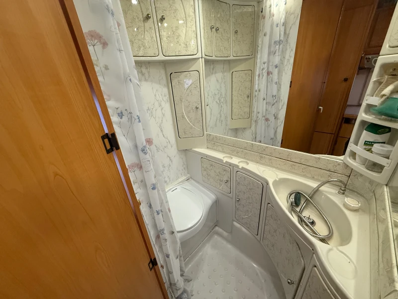 Кемпер Fiat Ducato 2.8TD * LMC* Баня* WC* 5Места* , снимка 10 - Каравани и кемпери - 50167078