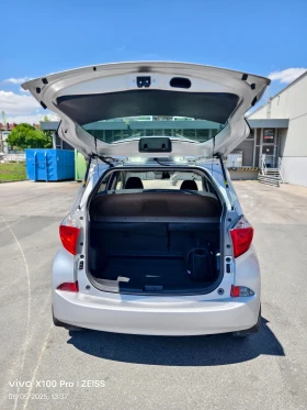 Toyota Verso S 1.33 VTI Swiss Aut , снимка 7