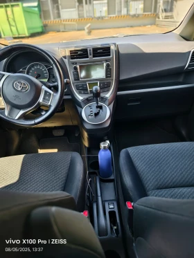 Toyota Verso S 1.33 VTI Swiss Aut , снимка 9