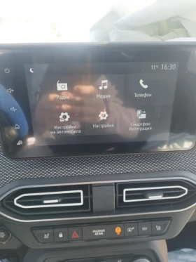 Dacia Logan 1.0 tce H4DF , снимка 11