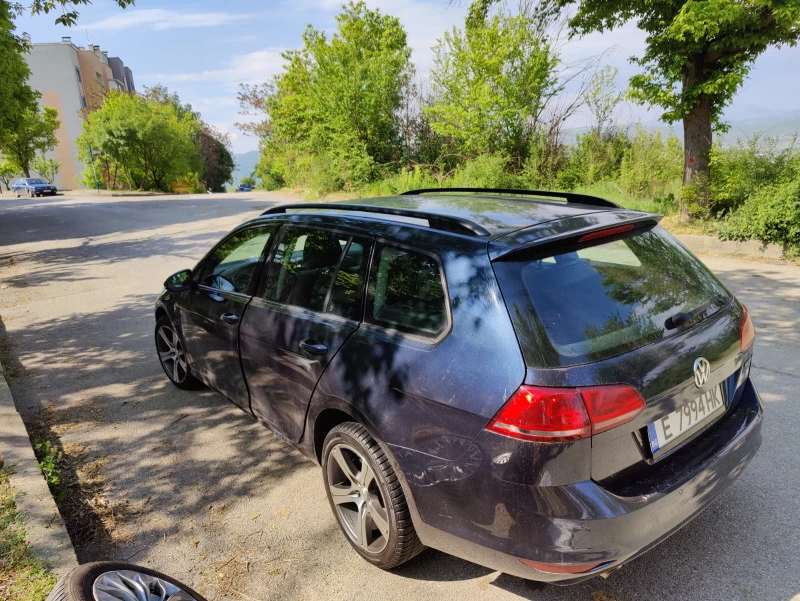 VW Golf 1.6d, снимка 9 - Автомобили и джипове - 40639302