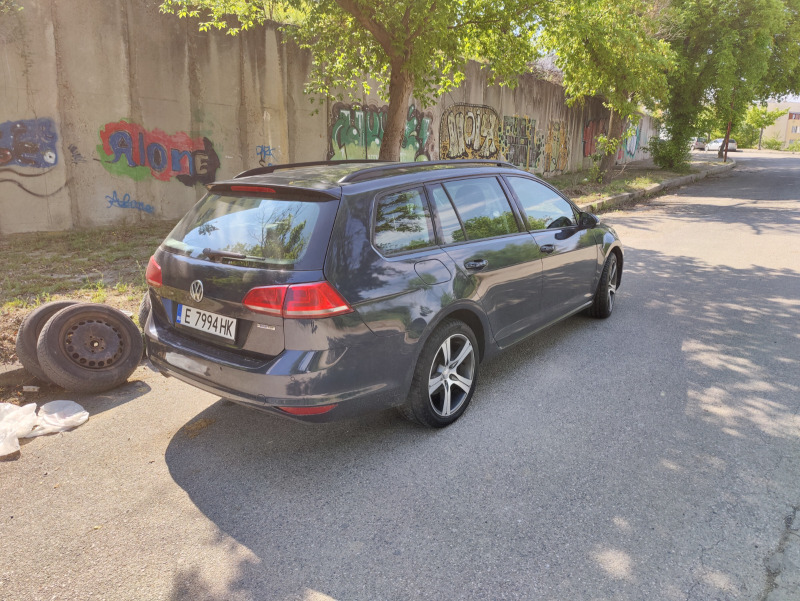 VW Golf 1.6d, снимка 6 - Автомобили и джипове - 40639302