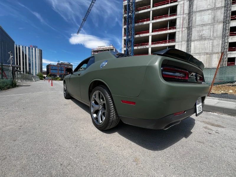 Dodge Challenger, снимка 5 - Автомобили и джипове - 47562077