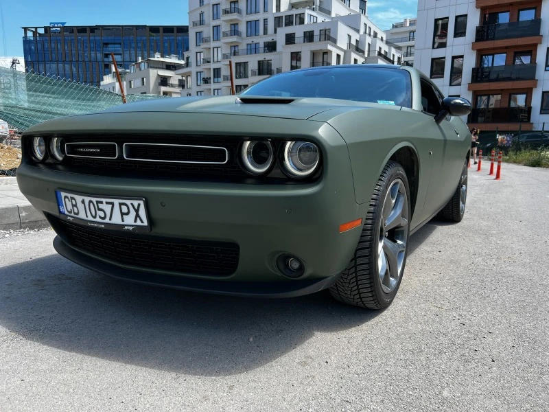 Dodge Challenger, снимка 2 - Автомобили и джипове - 47562077