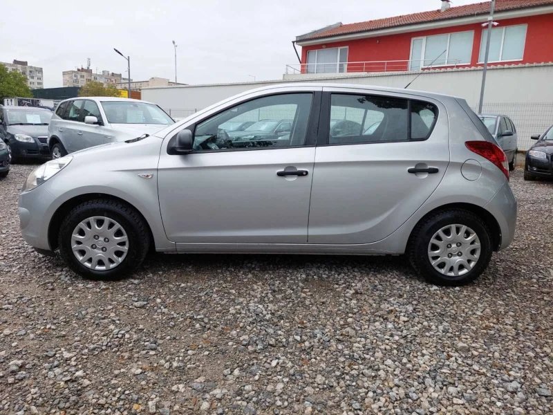 Hyundai I20 1.3i KLIMA , снимка 2 - Автомобили и джипове - 46852745