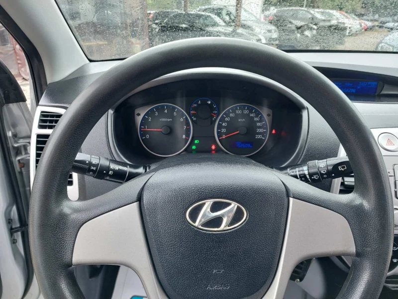 Hyundai I20 1.3i KLIMA , снимка 14 - Автомобили и джипове - 46852745