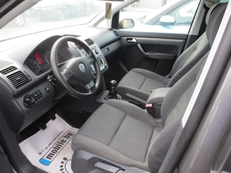 VW Touran 1.6 i * ГАЗ* , снимка 9 - Автомобили и джипове - 47745262