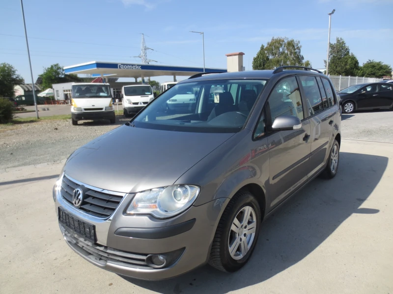 VW Touran 1.6 i * ГАЗ* , снимка 1 - Автомобили и джипове - 47745262