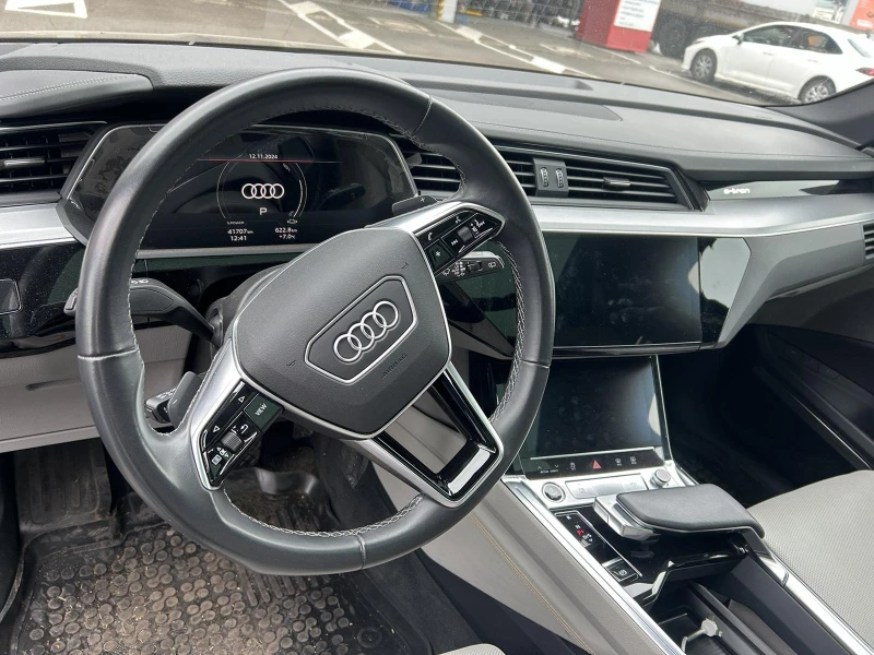 Audi E-Tron 55* Quattro* Sline* LongRange, снимка 4 - Автомобили и джипове - 48299601