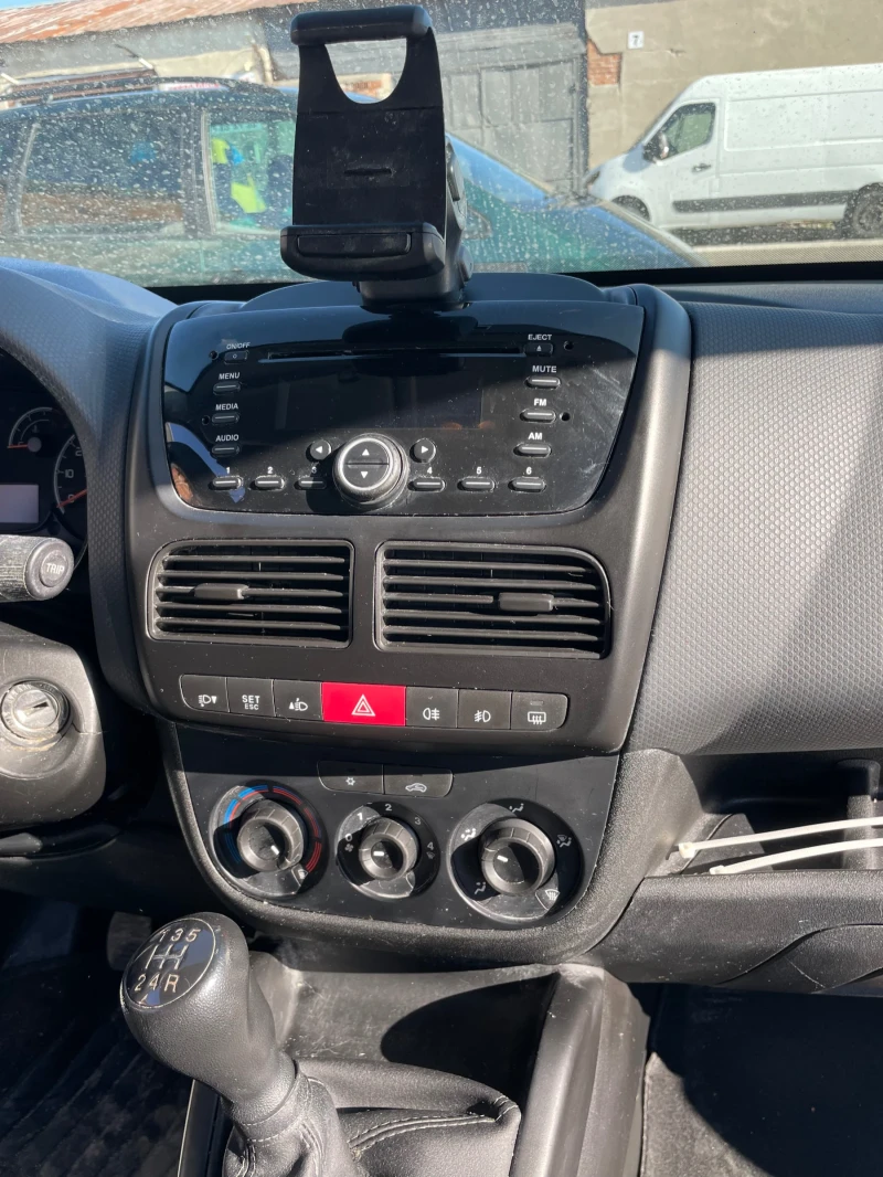 Fiat Doblo, снимка 8 - Автомобили и джипове - 48835784