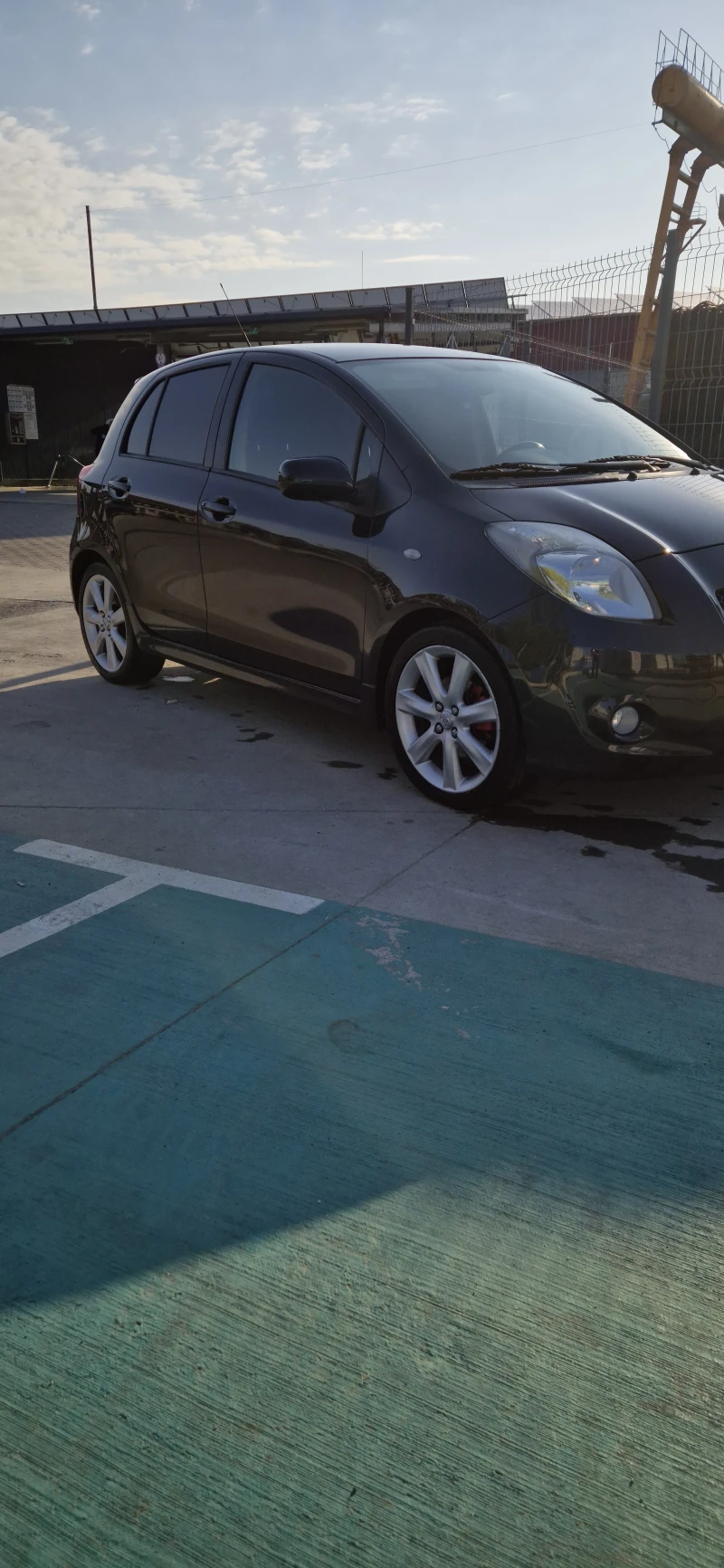 Toyota Yaris 1.8 TS, снимка 3 - Автомобили и джипове - 52858556