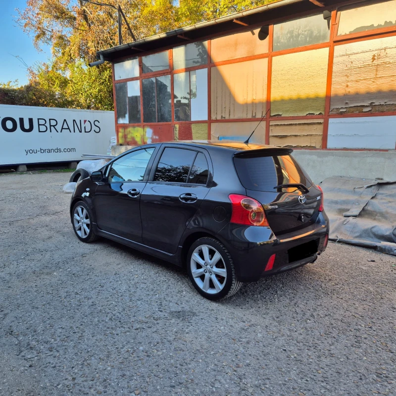 Toyota Yaris 1.8 TS, снимка 4 - Автомобили и джипове - 52858556