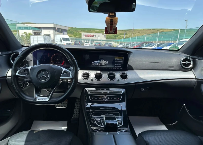 Mercedes-Benz E 63 AMG 4Matic+ , снимка 7 - Автомобили и джипове - 52835921