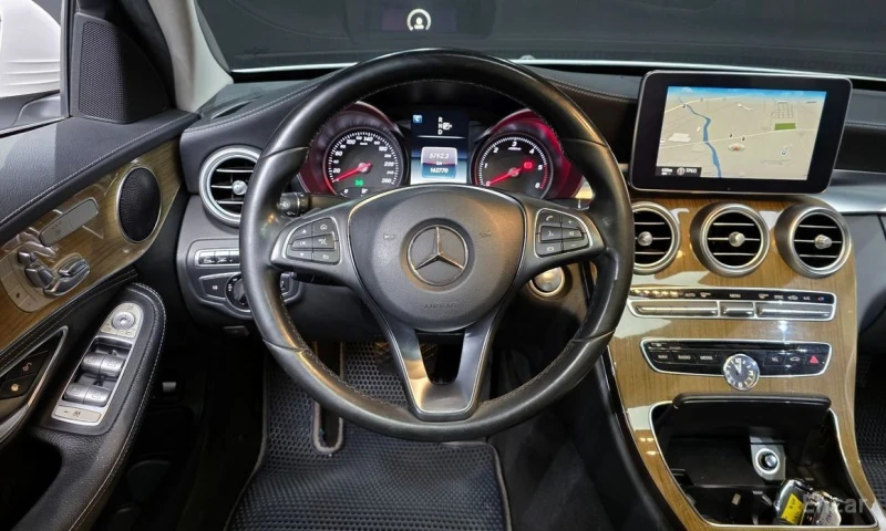 Mercedes-Benz C 220, снимка 13 - Автомобили и джипове - 53563778