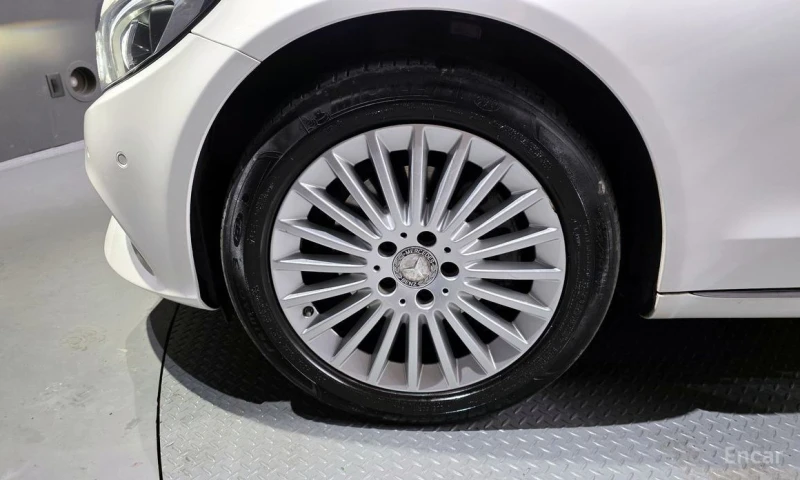Mercedes-Benz C 220, снимка 5 - Автомобили и джипове - 53563778