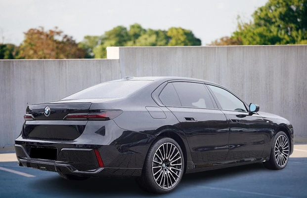 BMW 740 d xDrive = M-Sport Pro= Гаранция - изображение 2