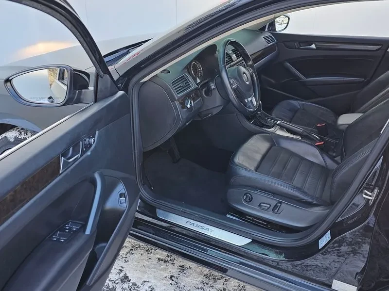 VW Passat 2.0 TDI, снимка 11 - Автомобили и джипове - 54298611