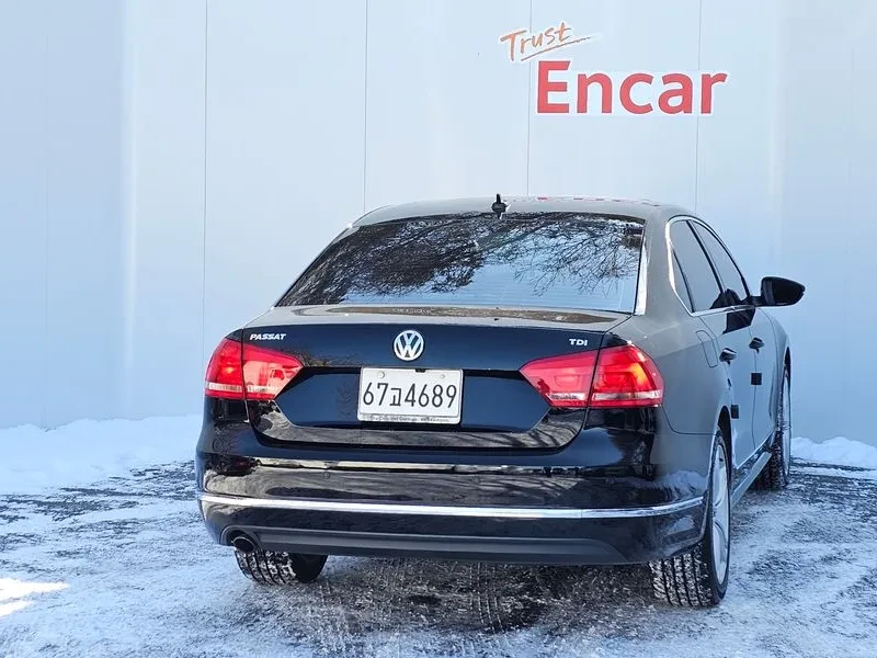 VW Passat 2.0 TDI, снимка 4 - Автомобили и джипове - 54298611