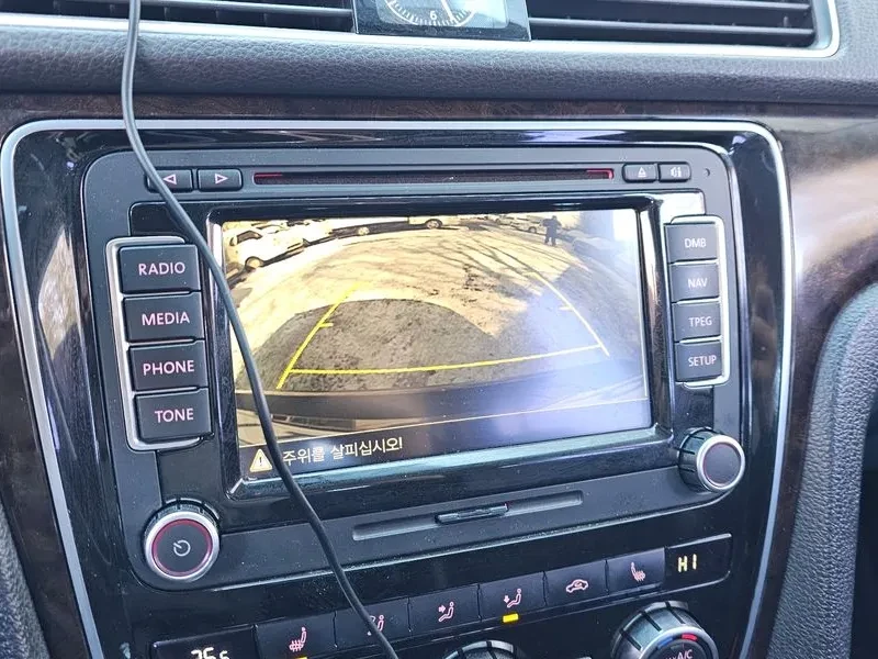 VW Passat 2.0 TDI, снимка 14 - Автомобили и джипове - 54298611