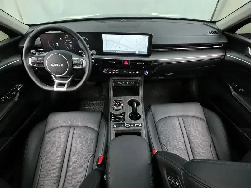 Kia K5, снимка 6 - Автомобили и джипове - 56726832
