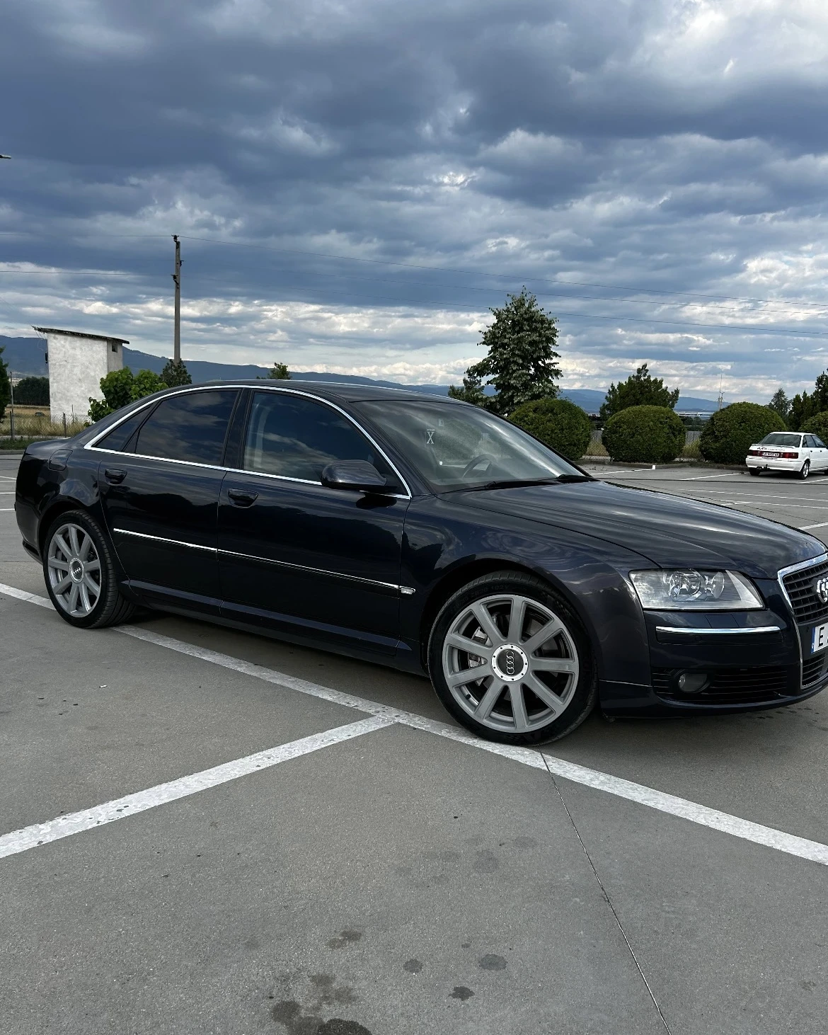 Audi A8  - изображение 2