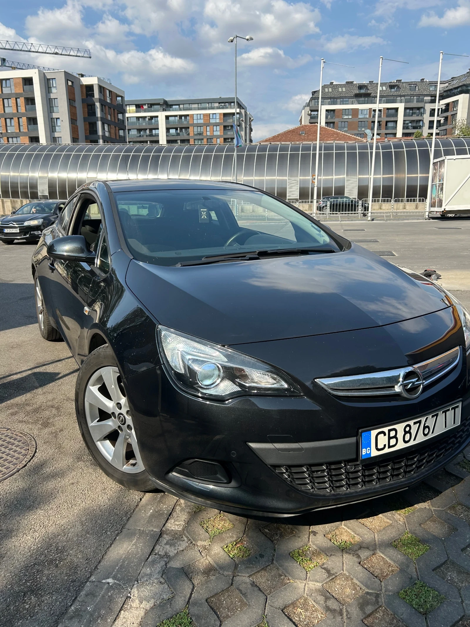 Opel Astra Gtc - изображение 2