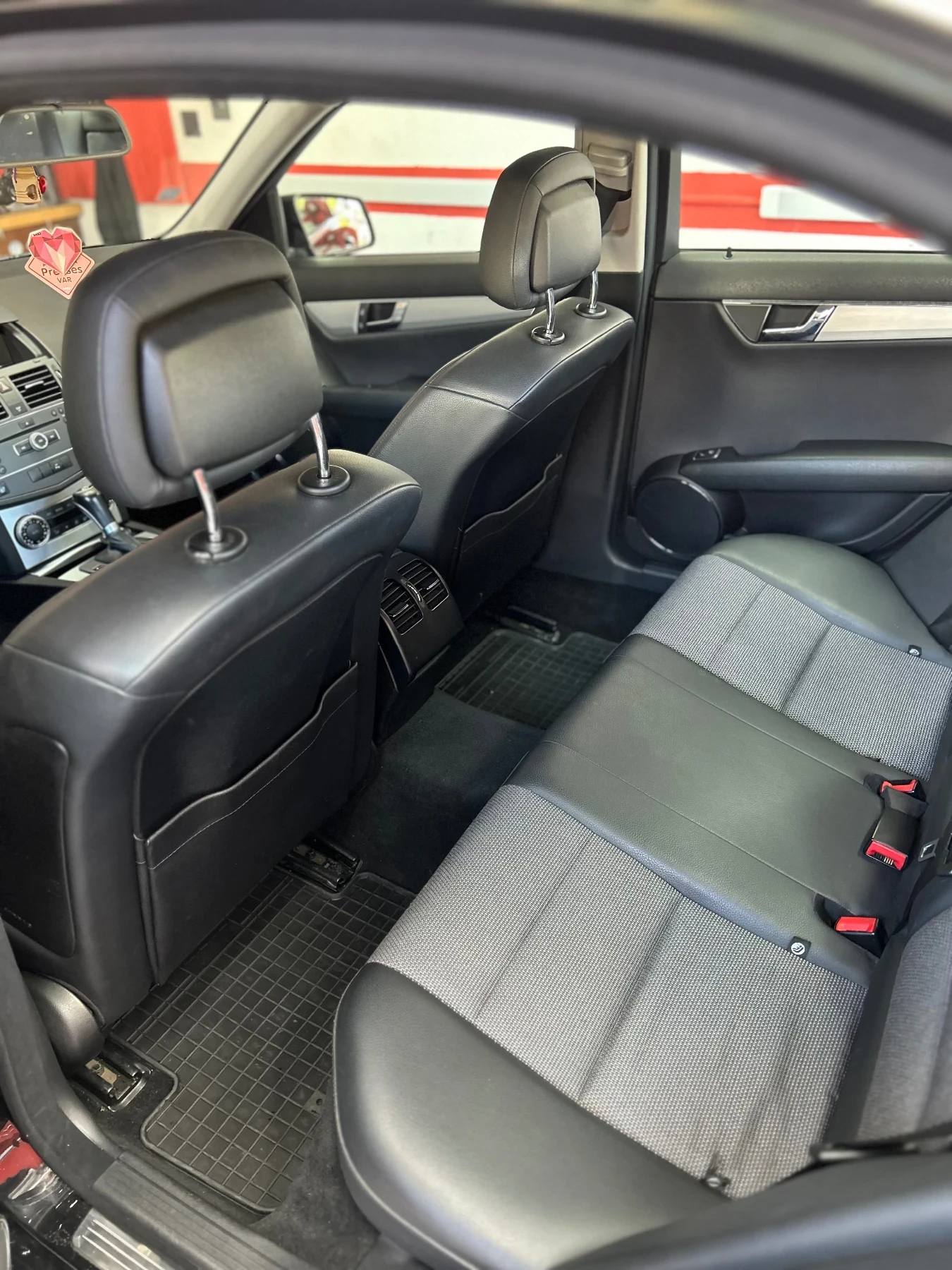 Mercedes-Benz C 350 | Mobile.bg   8