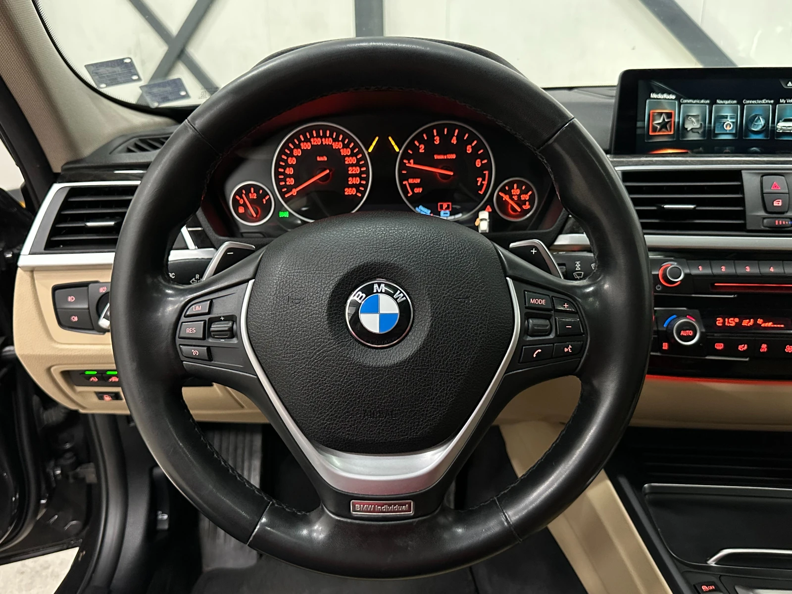 BMW 330 е  КАМЕРА* ПОДГРЕВ* HEADUP, снимка 11 - Автомобили и джипове - 53035940