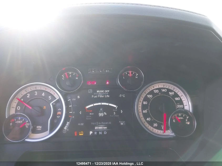 Dodge RAM 3500 LARAMIE Cummins 6.7L Turbo Diesel / LIFT - изображение 10