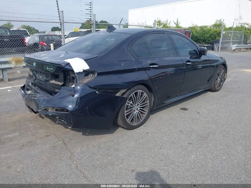 BMW 540 I XDRIVE ///M PACK/HEAD-UP/ВАКУУМ/ПОДГРЕВИ/ЖЕСТОВЕ - изображение 6