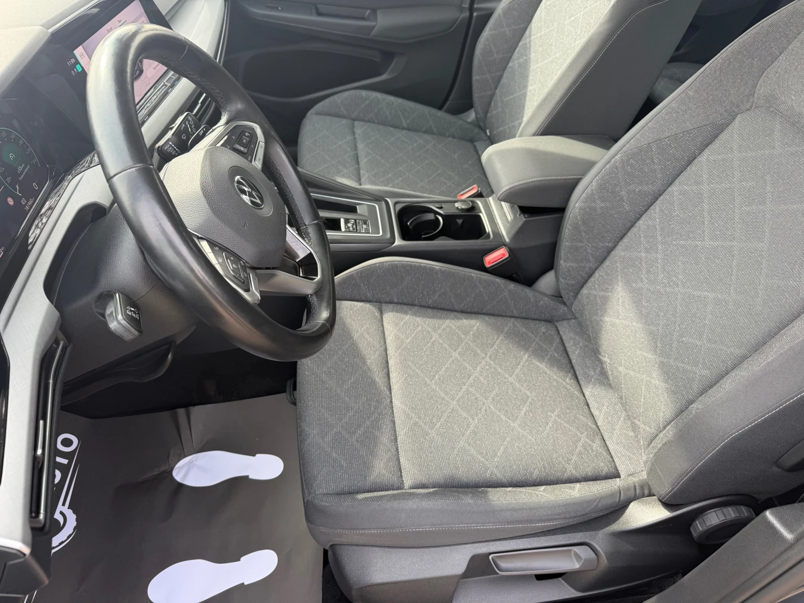 VW Golf 1.5 CNG Автоматик, снимка 12 - Автомобили и джипове - 53726754