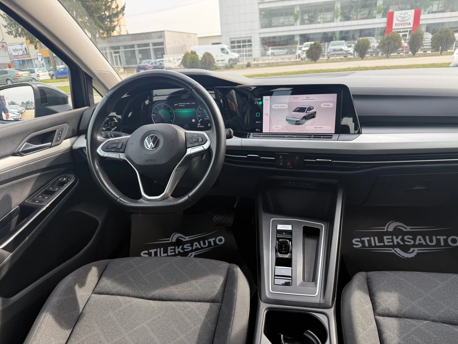 VW Golf 1.5 CNG Автоматик, снимка 8 - Автомобили и джипове - 53726754