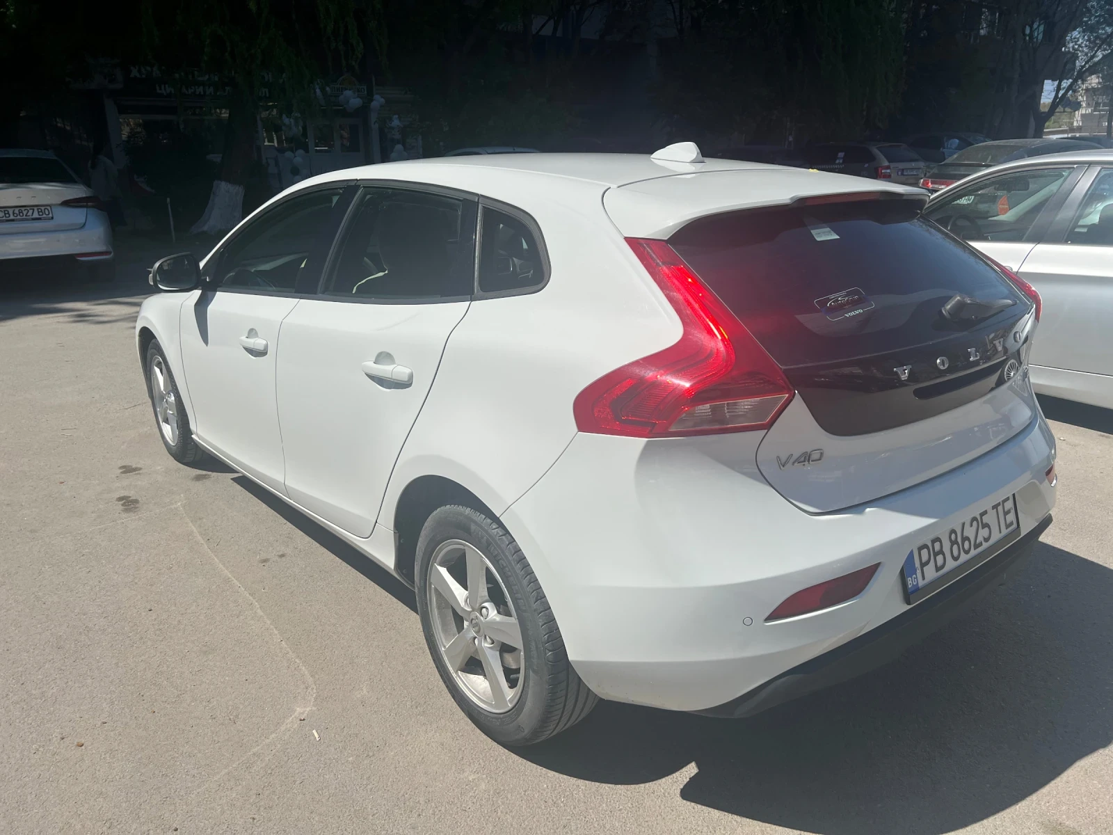 Volvo V40, снимка 2 - Автомобили и джипове - 54244547