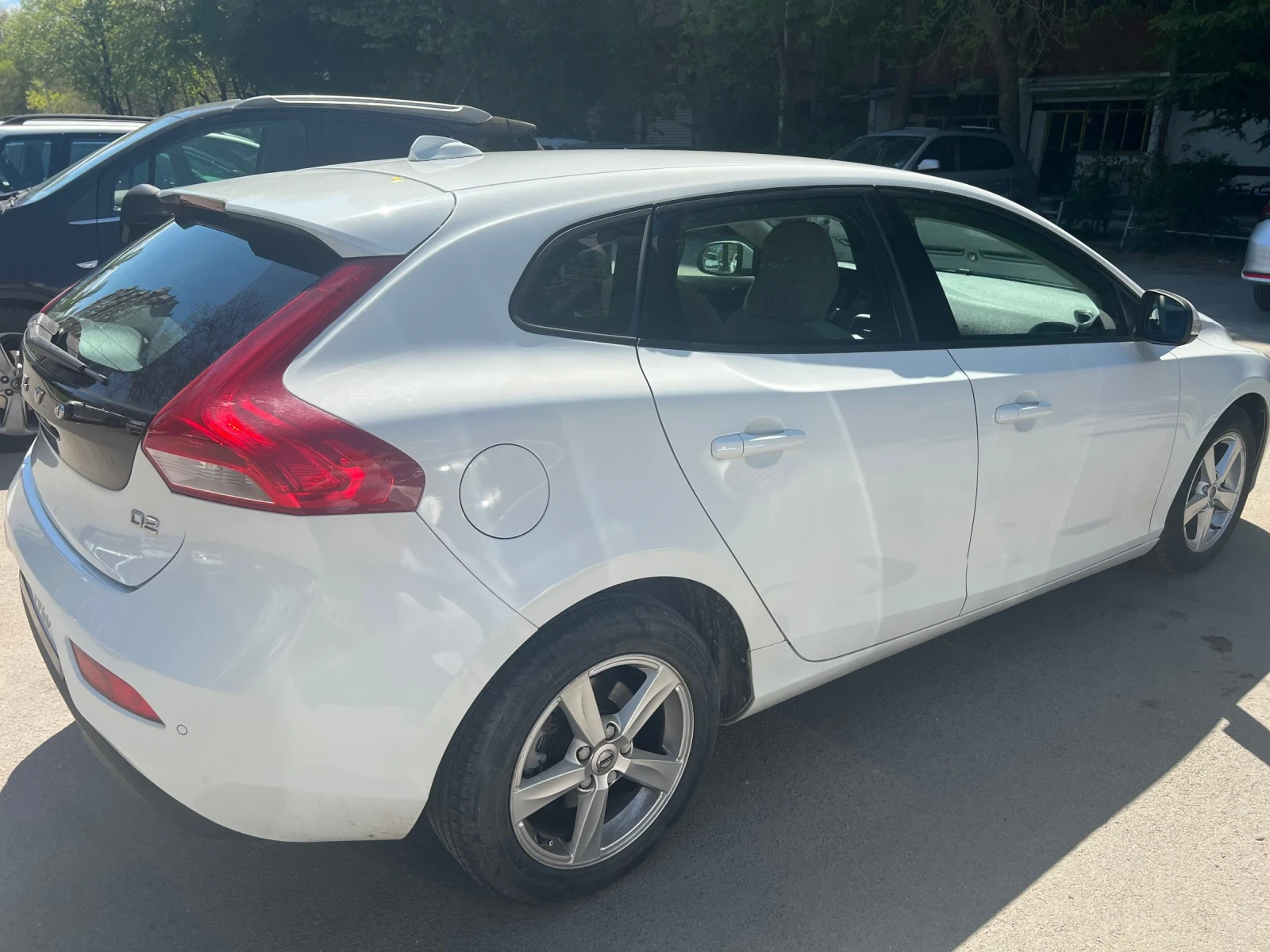 Volvo V40, снимка 6 - Автомобили и джипове - 54244547