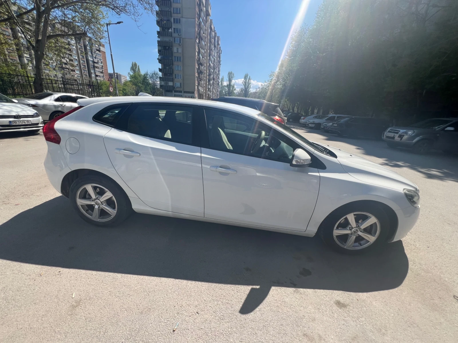 Volvo V40, снимка 4 - Автомобили и джипове - 54244547