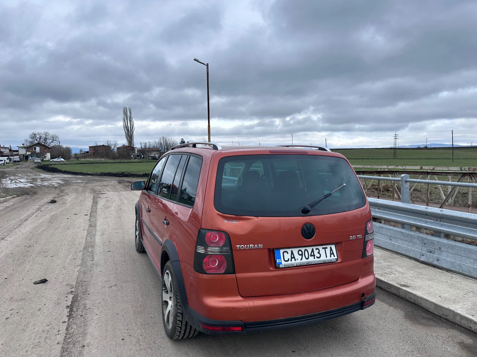 VW Touran 2.0TDI BMN, снимка 5 - Автомобили и джипове - 54319109