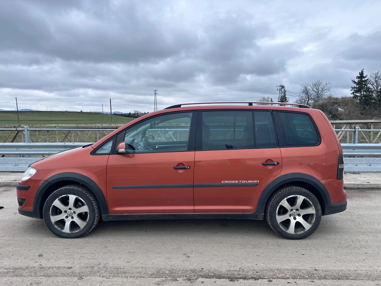 VW Touran 2.0TDI BMN, снимка 4 - Автомобили и джипове - 54319109