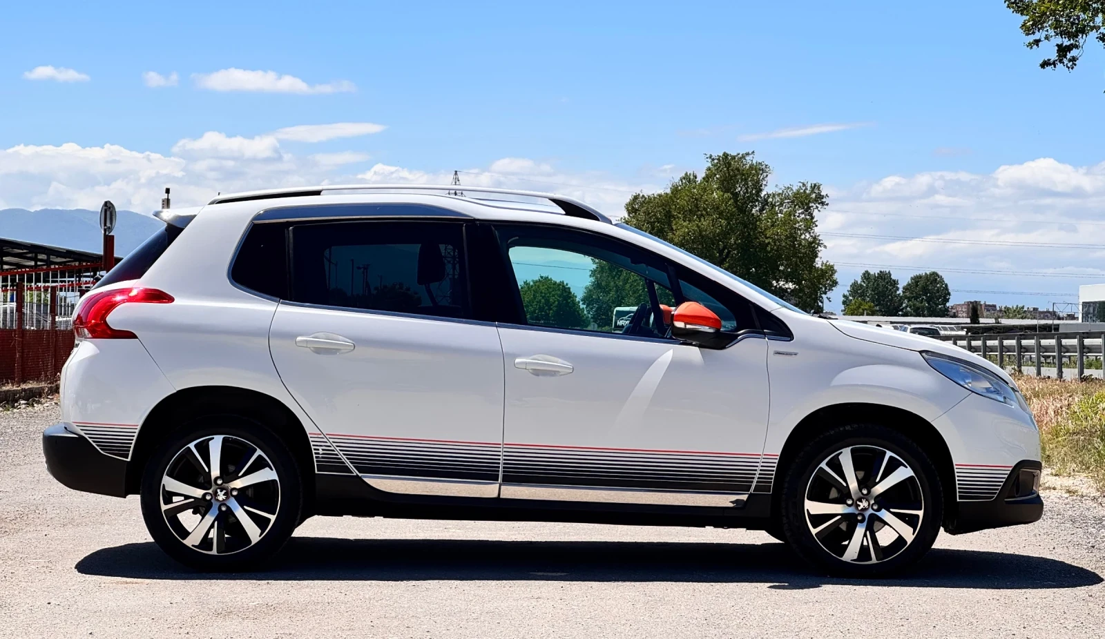 Peugeot 2008 1.6hdi 93kc Urban Cross, снимка 7 - Автомобили и джипове - 54593746