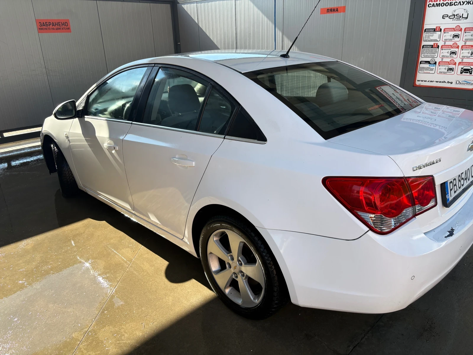 Chevrolet Cruze, снимка 4 - Автомобили и джипове - 54630318