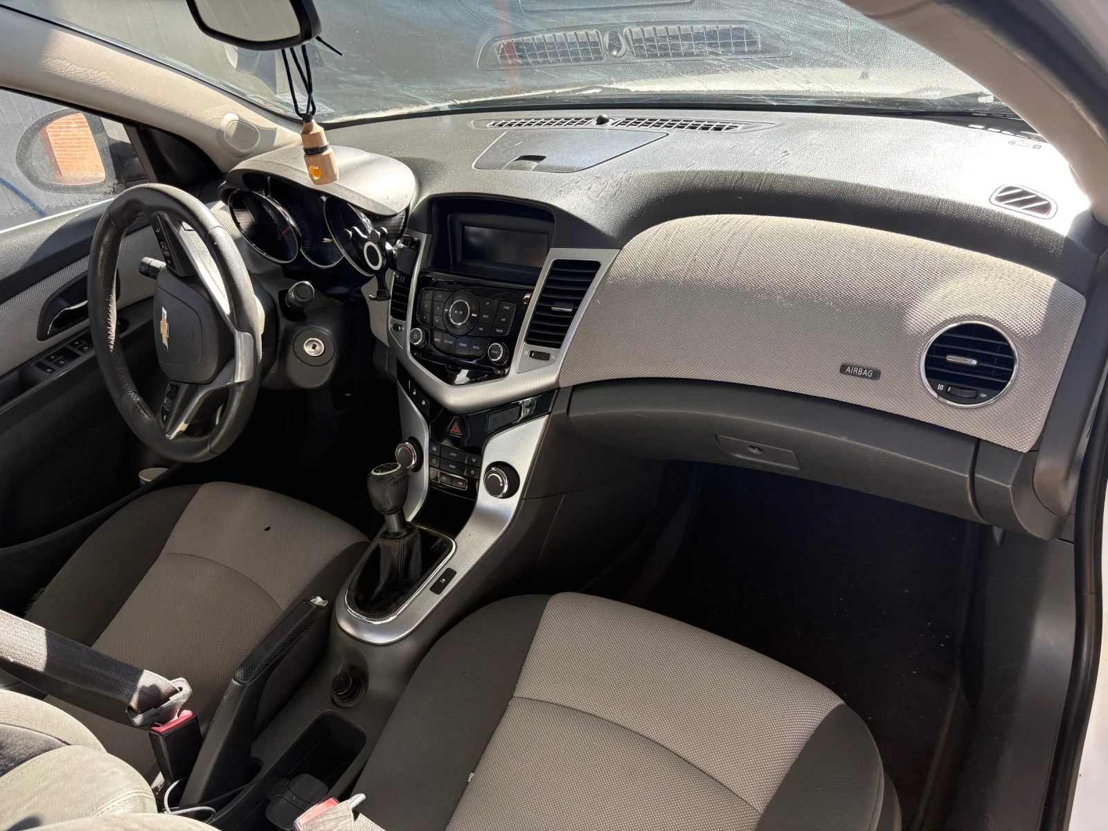 Chevrolet Cruze, снимка 12 - Автомобили и джипове - 54630318