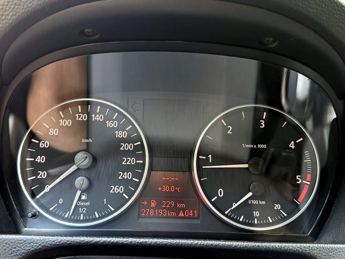 BMW 320 2.0d, снимка 10 - Автомобили и джипове - 55155569