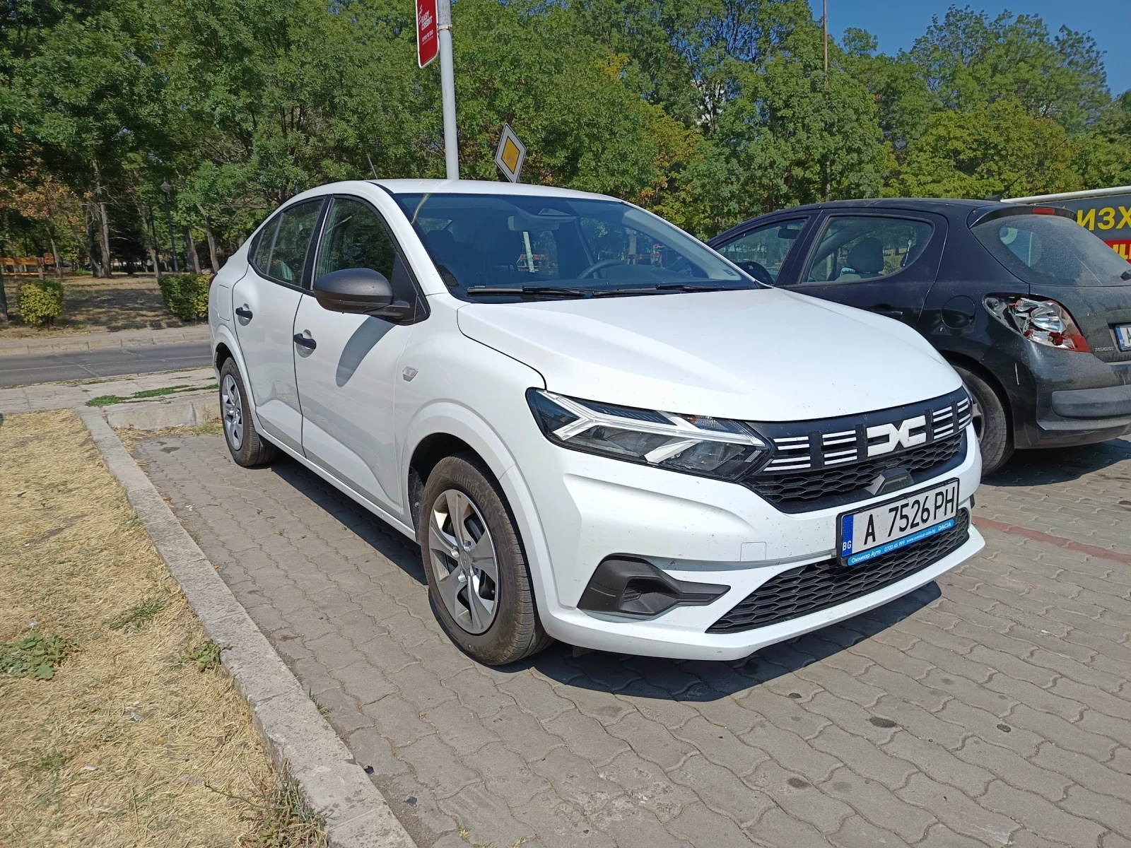 Dacia Logan 1.0 turbo, снимка 2 - Автомобили и джипове - 55665352
