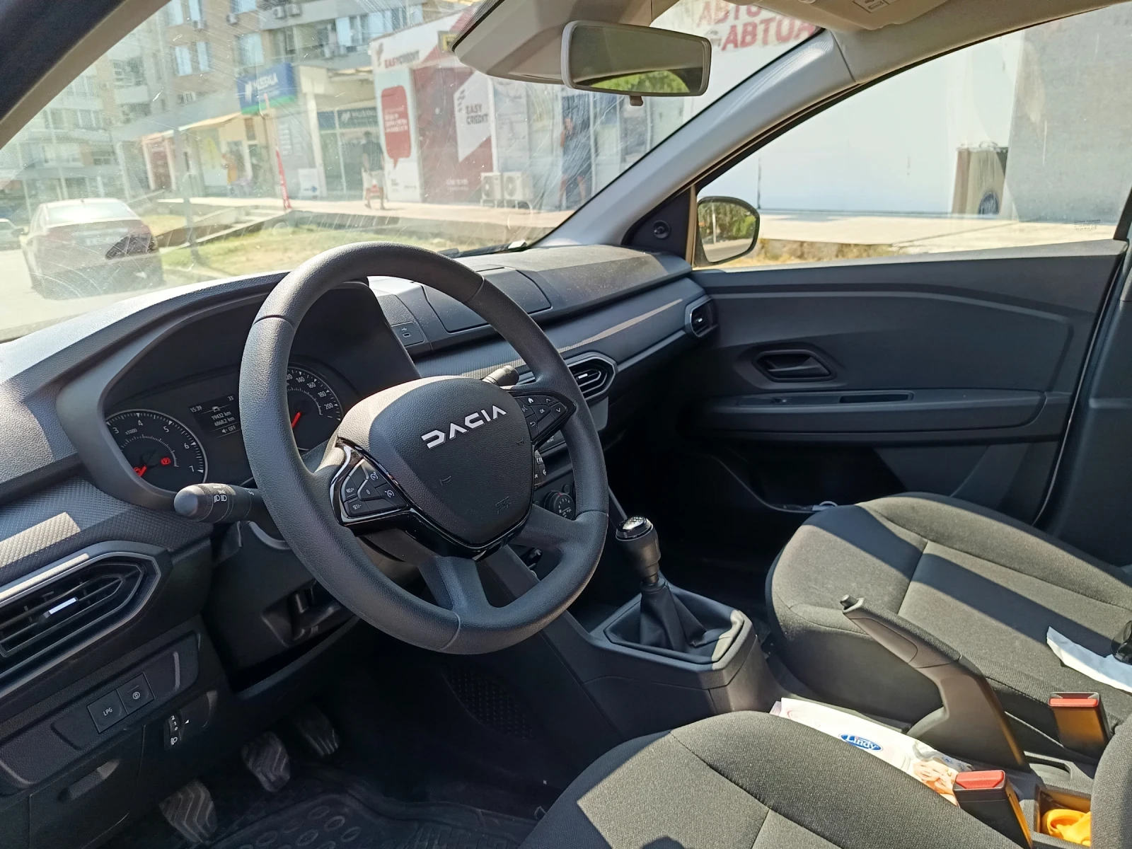 Dacia Logan 1.0 turbo, снимка 6 - Автомобили и джипове - 55665352