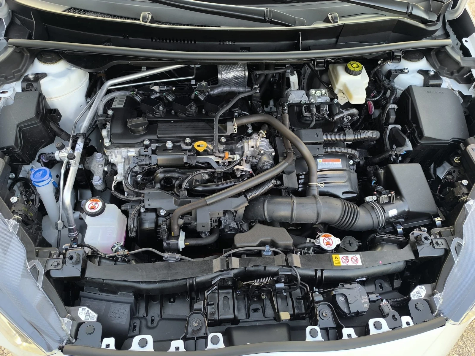 Toyota Yaris 1.5 Hibrid GR ����� | Mobile.bg � ����������� 16