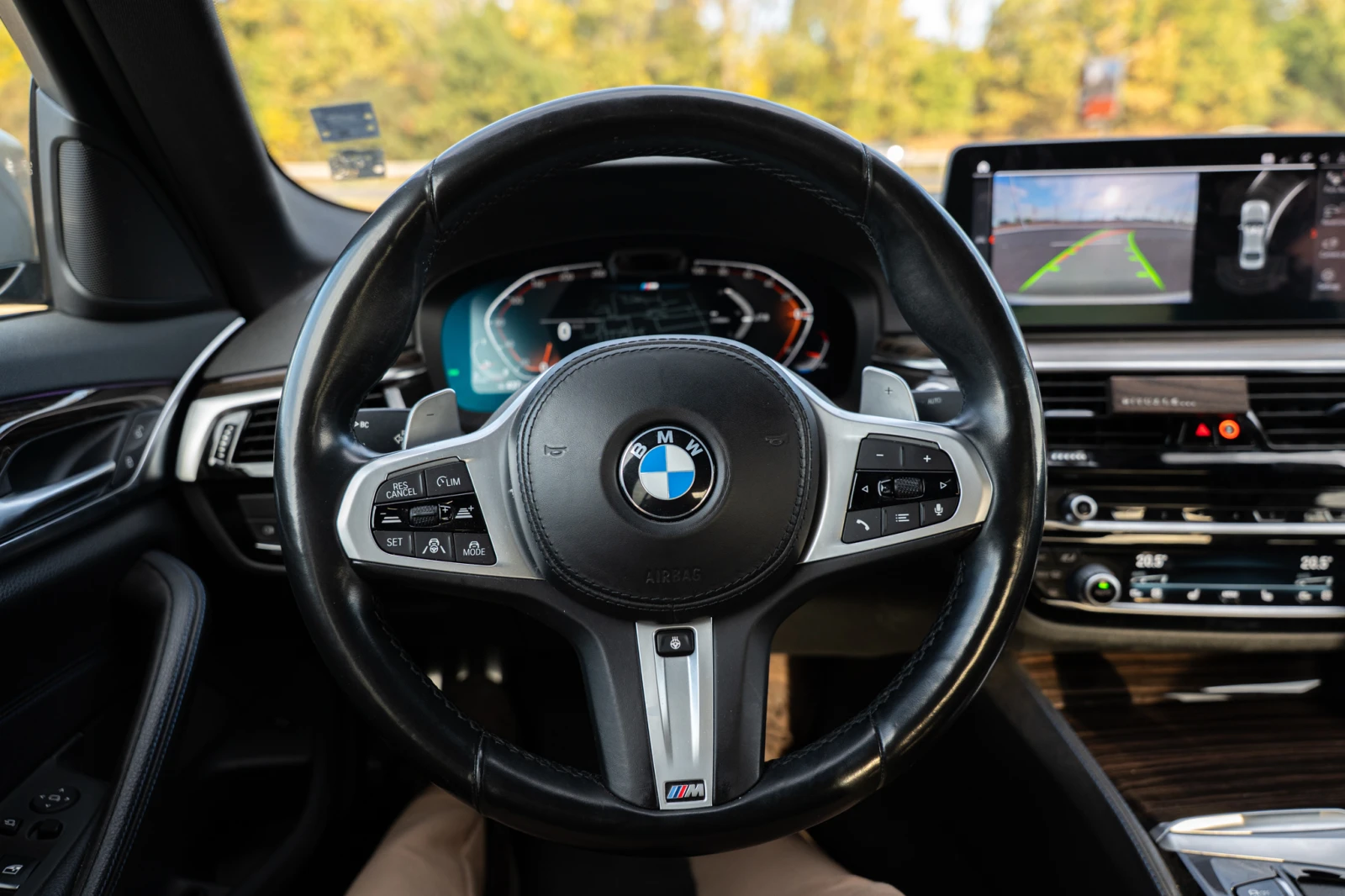 BMW 530 Xdrive ShadowLine, снимка 15 - Автомобили и джипове - 56493523