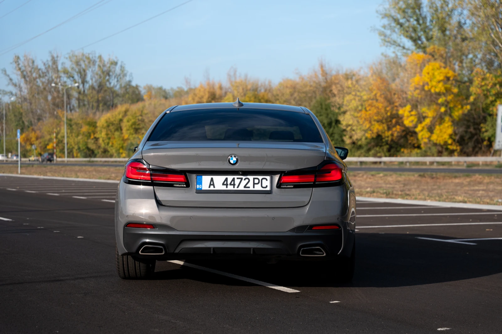BMW 530 Xdrive ShadowLine, снимка 3 - Автомобили и джипове - 56493523